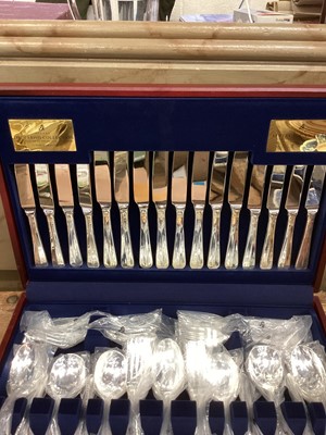 Lot 37 - Viners The Parish Collection canteen of silver plated cutlery