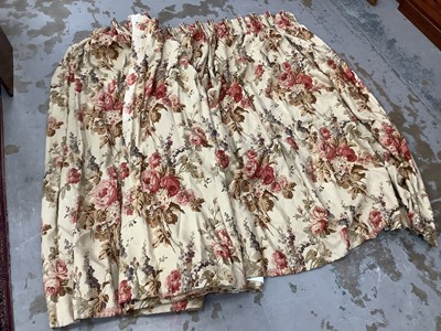 Lot 1522 - Pair of good quality interlined curtains with floral decoration