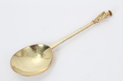 Lot 279 - Rare Charles II silver gilt ascribed South West apostle spoon, St Bartholomew, with a plain nimbus