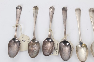 Lot 281 - Collection of 17th/18th and 19th century silver spoons.