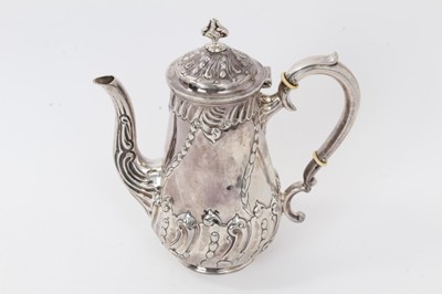 Lot 286 - Late Victorian silver coffee pot