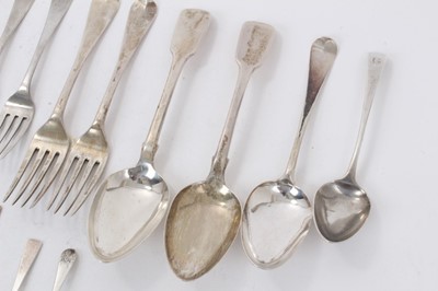 Lot 290 - Various items of Georgian and Victorian silver flatware