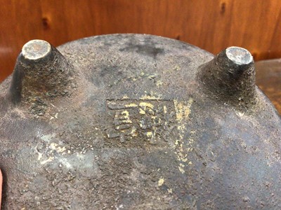 Lot 157 - Chinese bronze censer