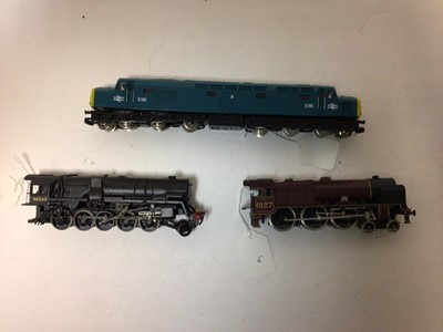 Lot 212 - Railway 00 gauge locomotives including: 2-10-0 black class F9 92022, 0-6-0 class F3 maroon 16440, 0-4-4 maroon 1324, 0-6-0 LSWR lined green 735, 0-4-2 green 641, 4-4-2 green 493, 4-4-0 green E463,...