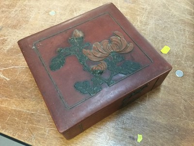 Lot 463 - Early 20th century Japanese lacquer box decorated with flowers