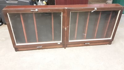 Lot 1075 - Glazed display cabinet