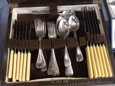 Lot 697 - Viners Kings Royal pattern cantine cutlery plus one other set, two box sets of fish knives and forks, and box set of fish serving knife and fork