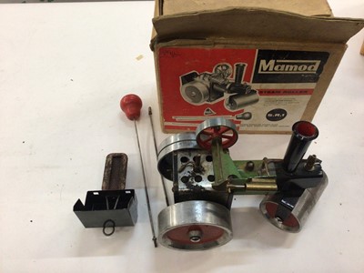 Lot 1939 - Five boxed Mamod model steam rollers