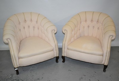 Lot 1461 - Pair of early 20th century button upholstered tub chairs