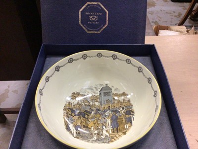 Lot 669 - Shane Kydd Pottery Limited Edition bowl "Newmarket" by Eric Thomas No.339, boxed