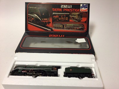 Lot 221 - Jouef HO gauge locomotives including 4-6-4 SNCF green 232.U.1 tender locomotive, boxed 8249, SNCF green BB25531 electric locomotive, boxed 8362, 0-8-0T SNCF black and green 040-TA-28 locomotive, bo...