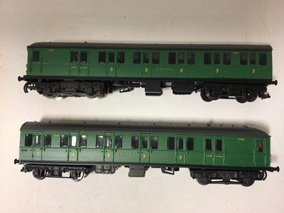 Lot 218 - Triang OO gauge Southern green Suburban 2 car Motor Coach 3rd Class with coach (powered) 1053 & (non powered) coach 1058 (unboxed) R156 and Tenshodo London Transport rail cars 10003 & 11003 (unboxe...
