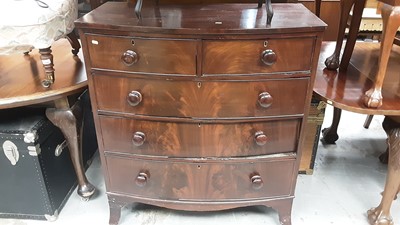 Lot 1092 - Victorian bow front chest of drawers