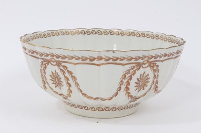 Lot 296 - A Worcester gilt decorated fluted round bowl, circa 1775, and a similar Worcester tea bowl and saucer