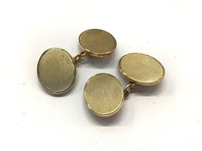 Lot 865 - Pair of 9ct gold cufflinks