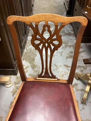 Lot 1080 - 1920's mahogany extending dining table with one extra leaf on carved cabriole legs with claw and ball feet, opening to 185cm x 107.5cm, together with a set of four matching dining chairs with pierc...