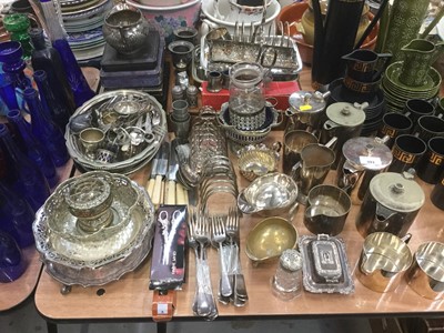 Lot 393 - Group of silver plated ware to include cutlery, entreé dishes and other items