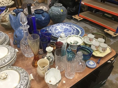 Lot 401 - Blue Sylvac Rabbit and group of assorted china and glassware