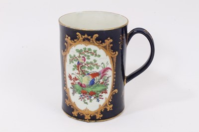 Lot 54 - A Worcester mug