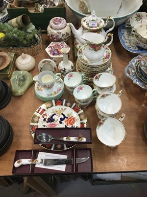 Lot 417 - Shelley part teaset, together with Masons china and Royal Albert Old Country Roses china.