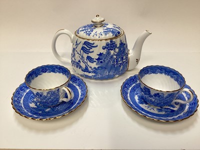 Lot 1130 - Minton blue and white Willow pattern cabaret set