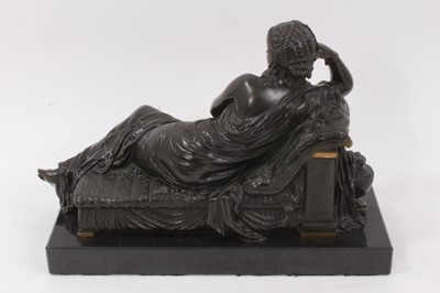 Lot 843 - 19th century Grand Tour bronze depicting Cleopatra reclining, raised on black marble plinth