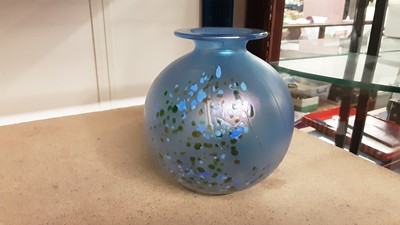 Lot 342 - Isle of Wight iridescent vase, with original sticker, 15cm high