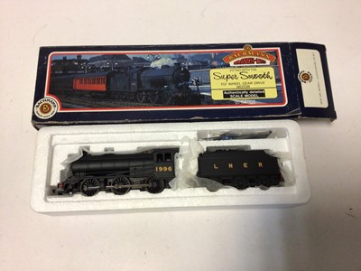 Lot 242 - Bachmann OO gauge locomotives including Southwest Class 170 2 Car Turbostar DMU , boxed 32-452, BR lined black Early Emblem weathered 2-6-0 N Class tender locomotive 31844, boxed 32-156, LNER black...