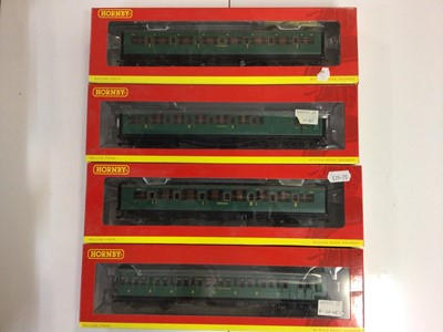 Lot 250 - Hornby OO gauge mixed lot of SR & LNER coaches (24)