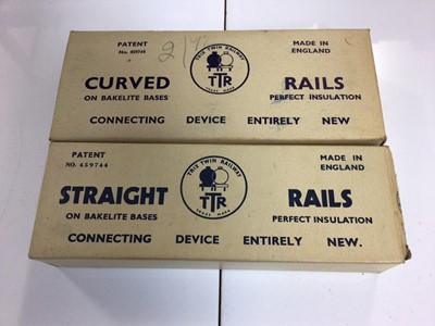 Lot 276 - Trix OO gauge track including Straight Rails, boxed 420/1(x17) and Curved Rails, boxed 410/1 (x6)