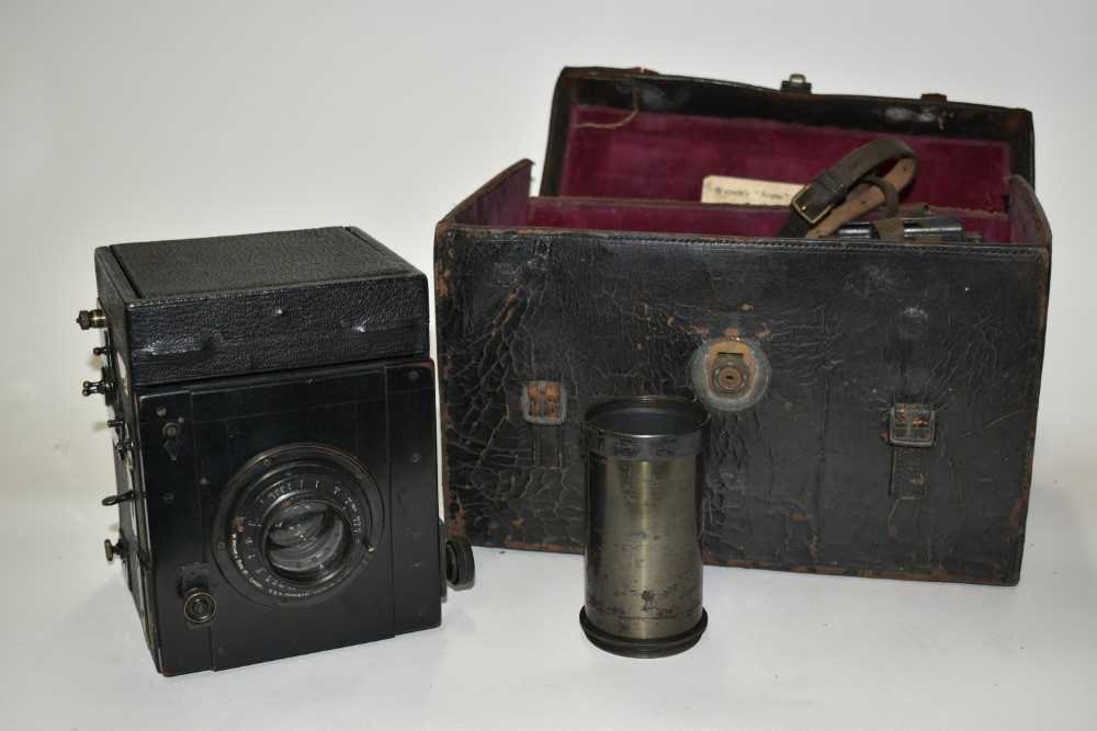 Lot 2354 - Watson's 'Argus' Reflex camera with accessories in case