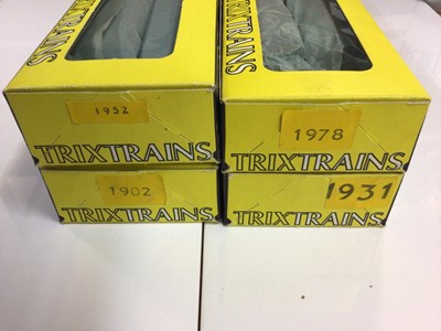 Lot 277 - Trix OO gauge coaches, boxed (13), plus unboxed Pullman Twin (x6), The Coronation  Scot (x3) other coaches and LMS tender (30 items total)