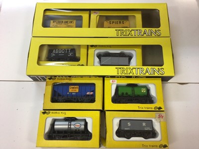 Lot 278 - Trix Trains OO gauge individual rolling stock (x32) and two double packs, boxed together with Trix wagons, boxed  (x8), (43 items)