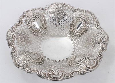 Lot 324 - Edwardian silver cake dish by James Dixon & Sons