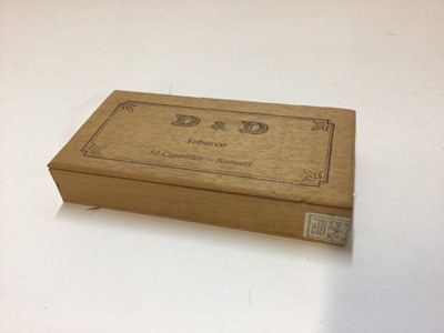 Lot 2452 - D&D Tobacco cigarillos in box