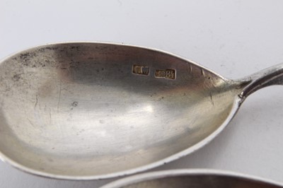 Lot 307 - Pair late Imperial Russian silver spoons, with teardrop bowls, engraved on the reverse and twisted stems. Bowls with 84 Zolotnik marks (1908 - 1917). 14.5cm overall length.