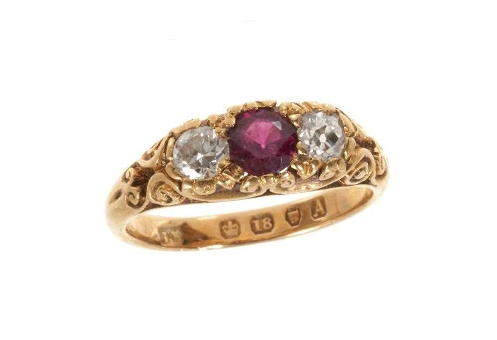 Lot 411 - Victorian diamond and garnet three stone ring