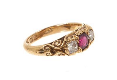 Lot 411 - Victorian diamond and garnet three stone ring