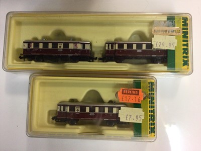 Lot 330 - Minitrix  N gauge DRG 2 car Railcar VT135 & VT140, boxed 2093 and coach, boxed 2095 plus DB 2car Railbus VT75, boxed 2090 and coach, boxed 2092 (4)