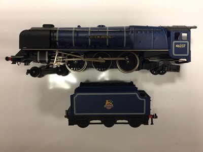 Lot 300 - Hornby Dublo OO gauge tender lcomotives 'City of Bristol 46237, Kings Class 'King George VI' 6028, City of Chester 46239 and City of London 46245, all housed in plain boxes (4)