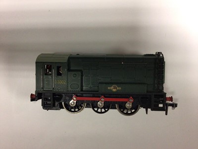 Lot 285 - Hornby Dublo OO gauge GWR 4-6-0 Lloyds 100 A1 'Duchess of Abercorn' 6234, 4-6-2 'Duchess of Buccleuch', , LMS 2-8-0 (possible repaint) 8109 and 0-6-0 diesel shunter, wrong boxe or unboxed (5)