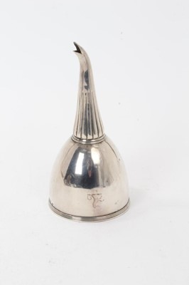 Lot 336 - George III silver wine funnel with reeded border, engraved armorial crest