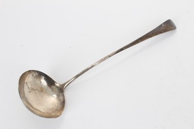 Lot 338 - George III silver Old English pattern soup ladle (London 1791) maker's mark I.P.