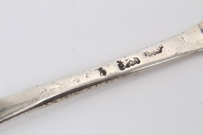 Lot 339 - Georgian silver double ended marrow scoop (marks distorted). 21.5cm overall length.