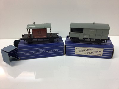 Lot 288 - Hornby Dublo OO gauge rolling stock including Horse Boxes, goods brake vans, ventilated vans, passenger fruit vans, 4 wheel utility vans, high capacity wagons and bogie tanker (25 total)