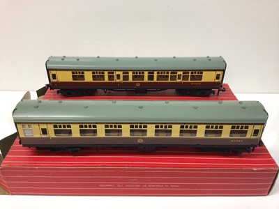 Lot 294 - Hornby Duplo OO gauge corridor and suburban coaches, red boxes (37)