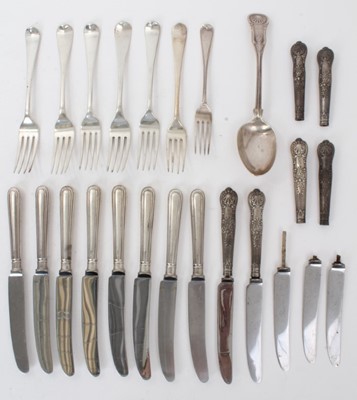 Lot 370 - Selection of miscellaneous Georgian and later cutlery