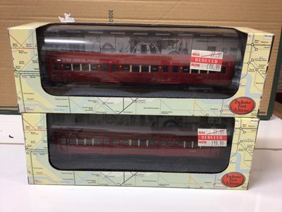 Lot 315 - Railway OO gauge mounted BR black Early Emblem 4-6-0 "Gwenddwr Grange" tender locomotive 6817, in display case, plus Exclusive First Editions Bakerloo London Transport rail cars and various constru...