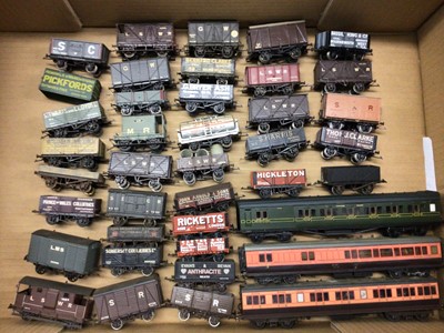 Lot 315 - Railway OO gauge mounted BR black Early Emblem 4-6-0 "Gwenddwr Grange" tender locomotive 6817, in display case, plus Exclusive First Editions Bakerloo London Transport rail cars and various constru...