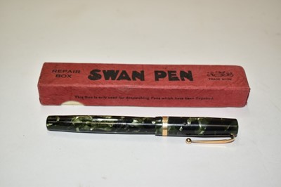 Lot 2433 - Swan pen in original box